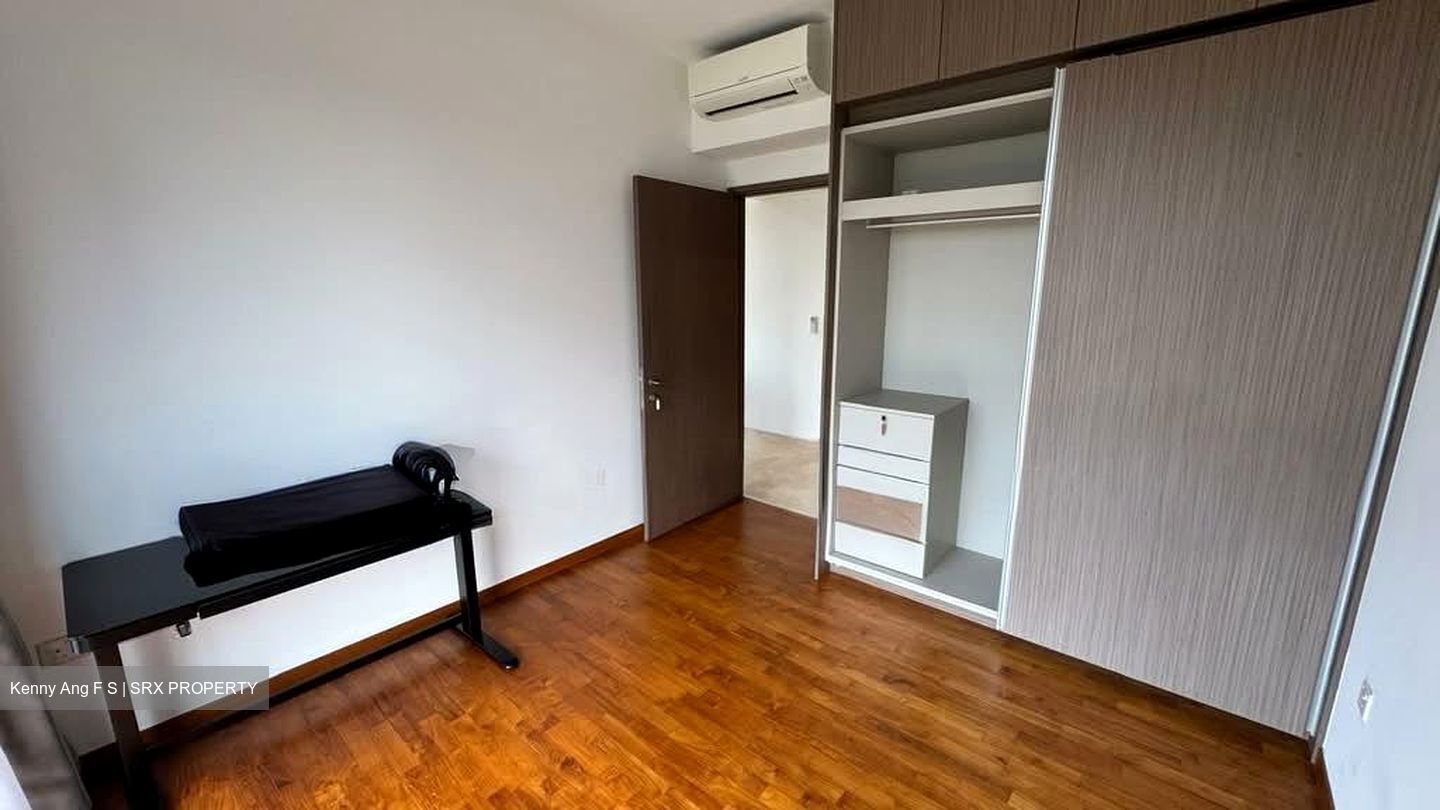 Seaside Residences (D15), Apartment #555558111